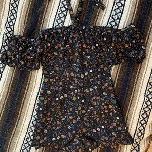 ee:some Floral//off the shoulder Romper
